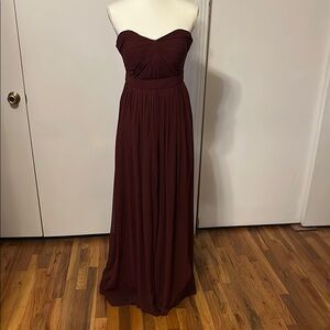 Elegant Strapless Burgundy Dress